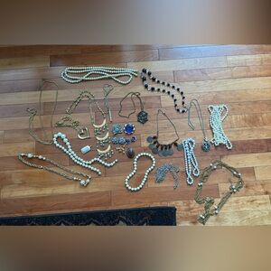 Vintage 40’s/50’s Costume Jewelry Lot
